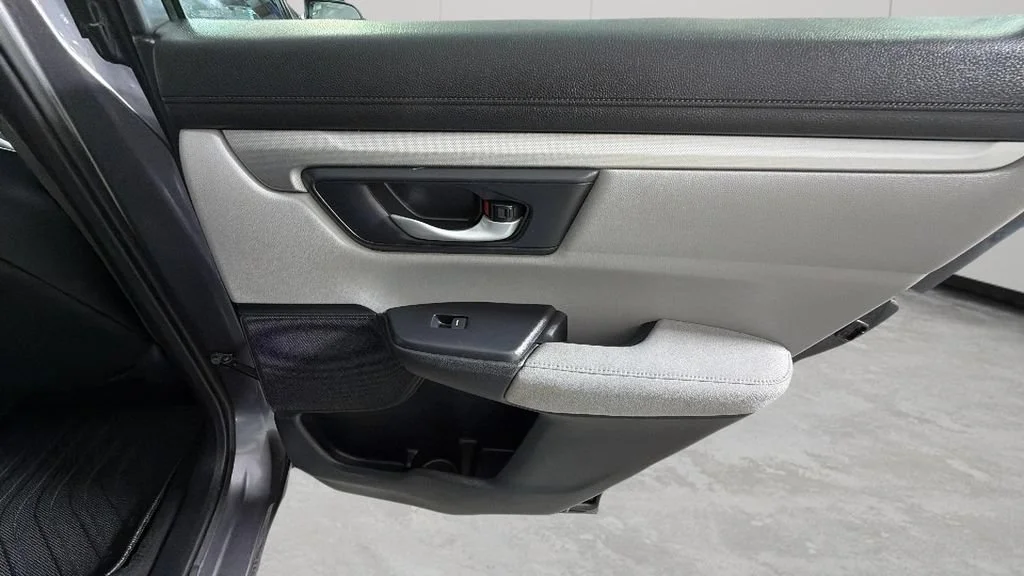 Used 2017 Gray Honda LX image 31