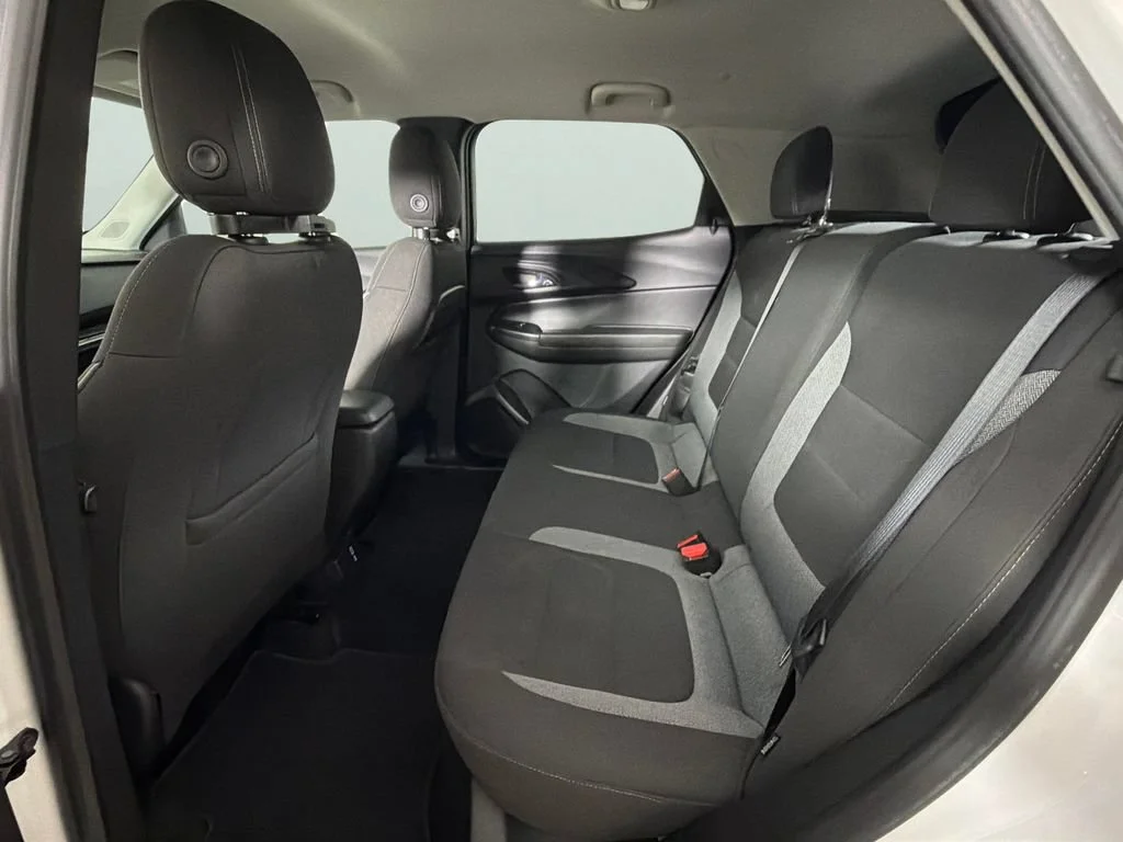 Used 2021 SUMMIT WHITE Chevrolet LT image 26