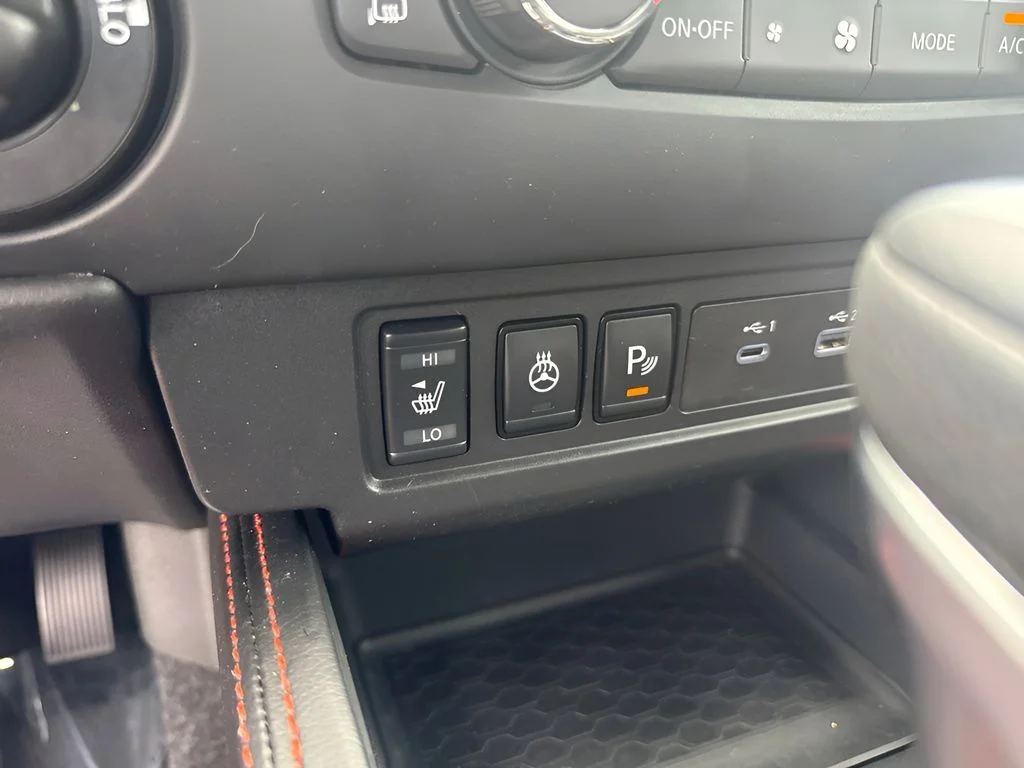 Used 2025 Orange Nissan PRO-4X image 16