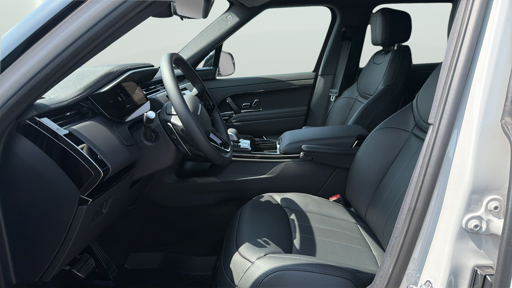 New 2026 Borasco Grey Land Rover Dynamic SE image 14