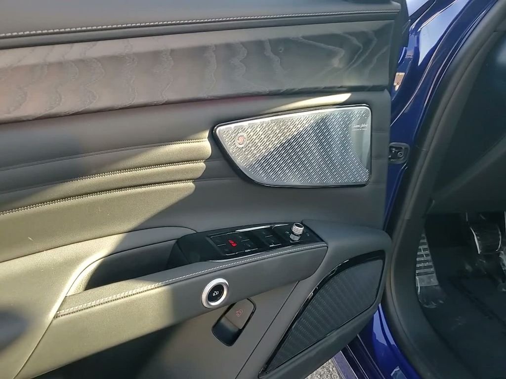 2026 Maserati Grecale Modena V6 - Photo 24
