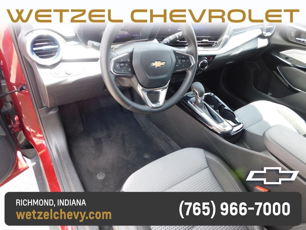 Used 2025 Red Chevrolet LT image 13