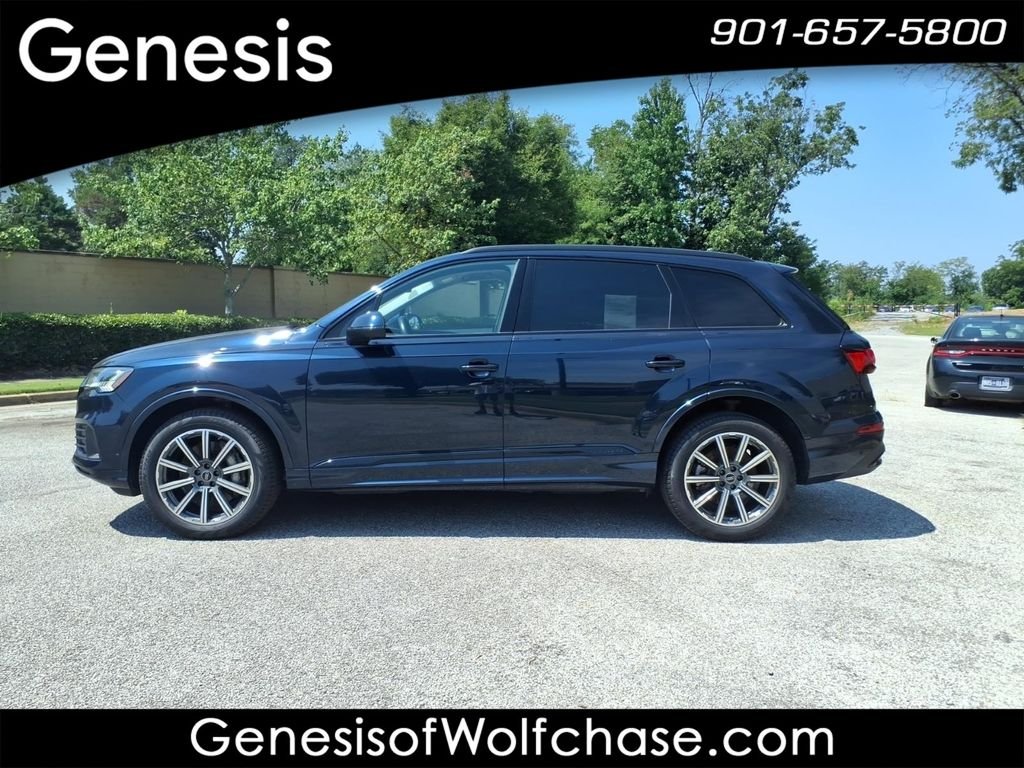 Used 2024  Audi 45 Premium Plus image 2