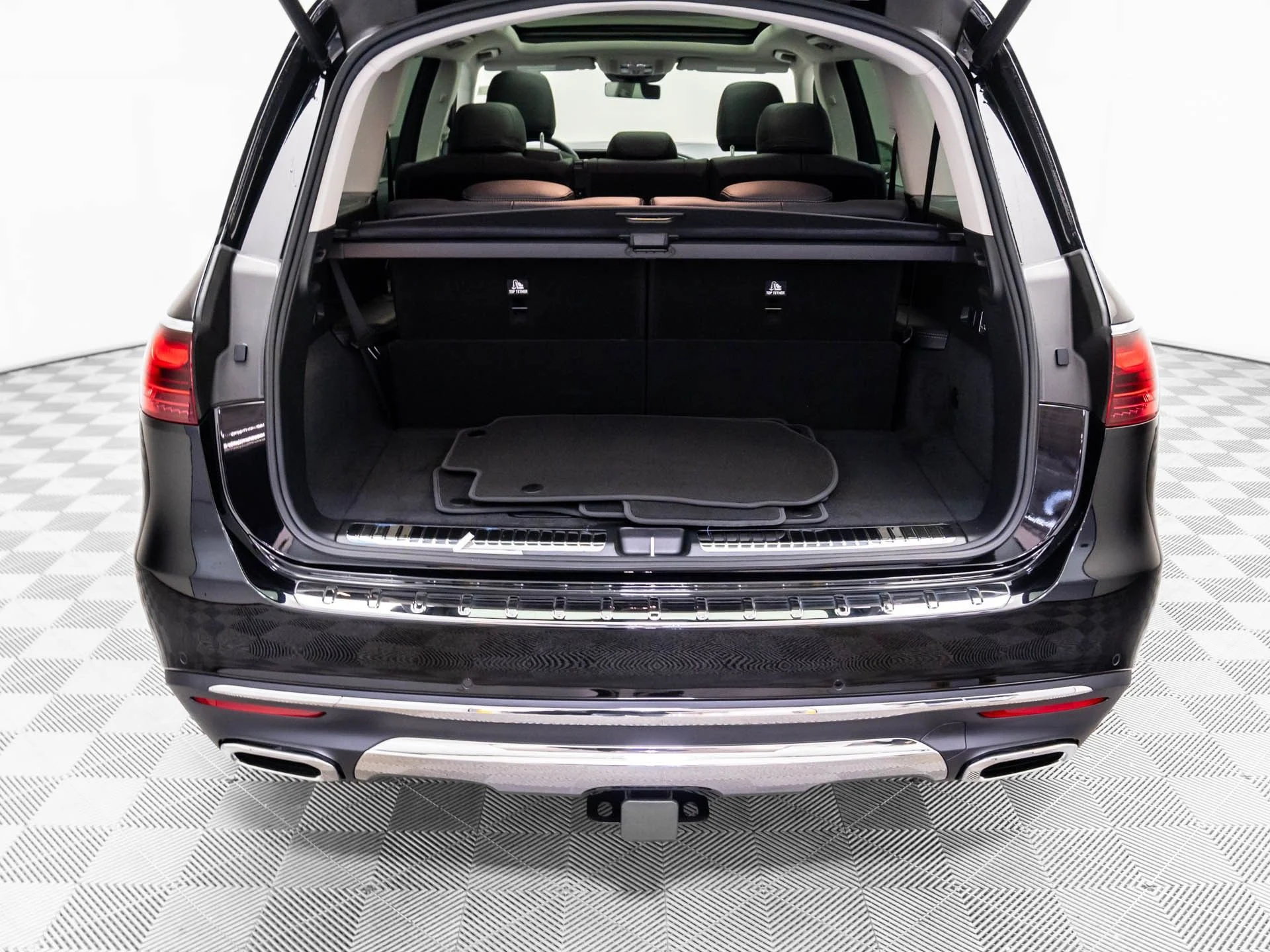 New 2026 Black Mercedes-Benz GLS 450 image 33