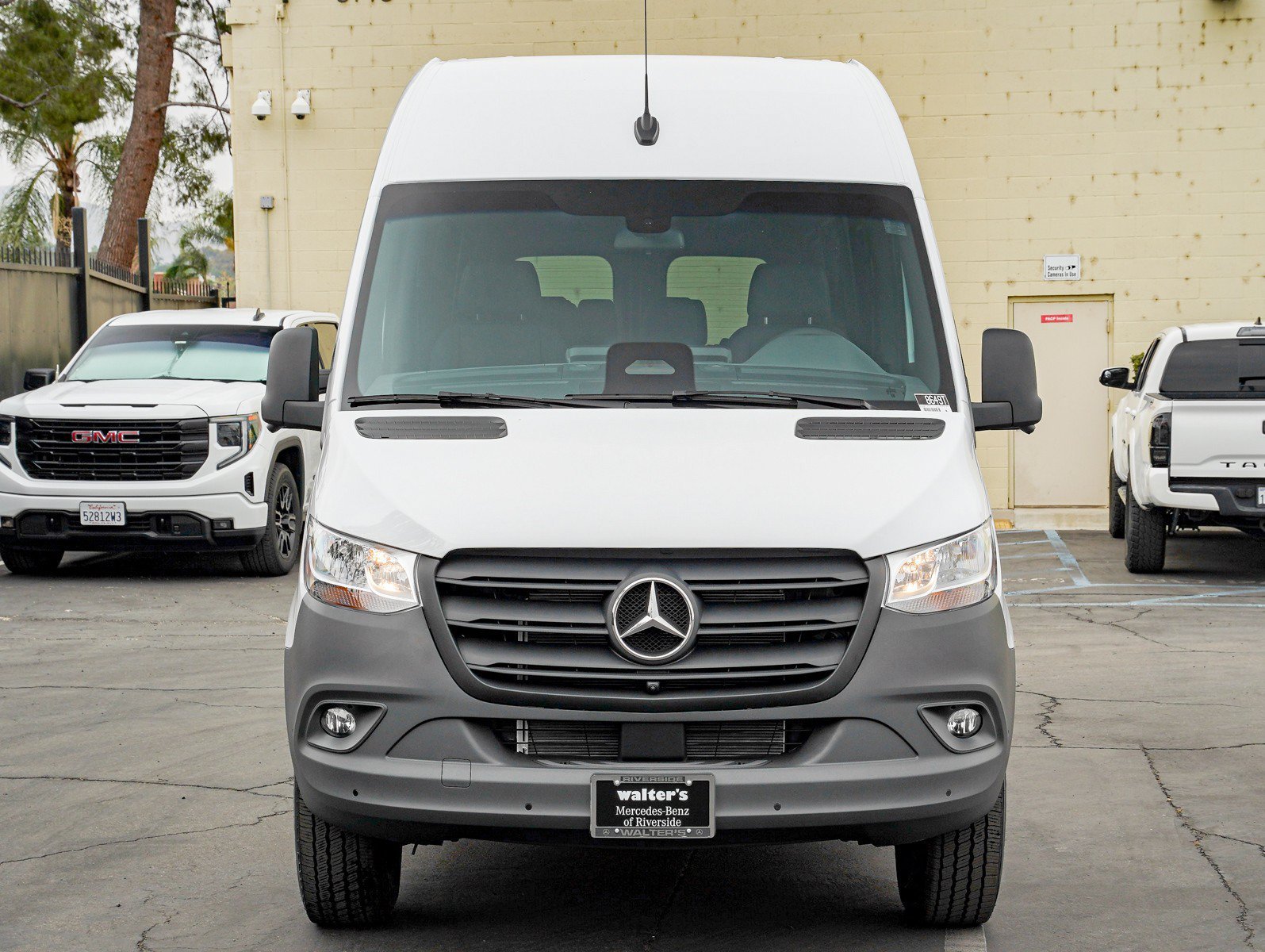 New 2026 Arctic White Mercedes-Benz 2500 High Roof I4 Diesel 170 RWD image 2