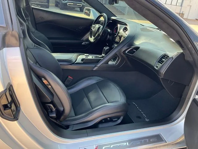 Used 2017 Silver Chevrolet Stingray image 27
