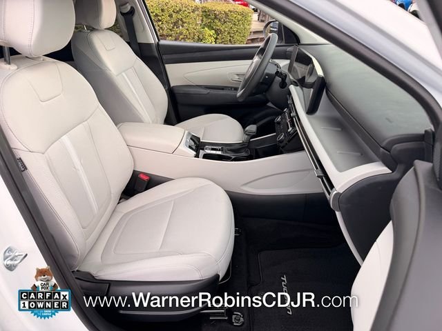 Used 2025 White Hyundai SEL image 18