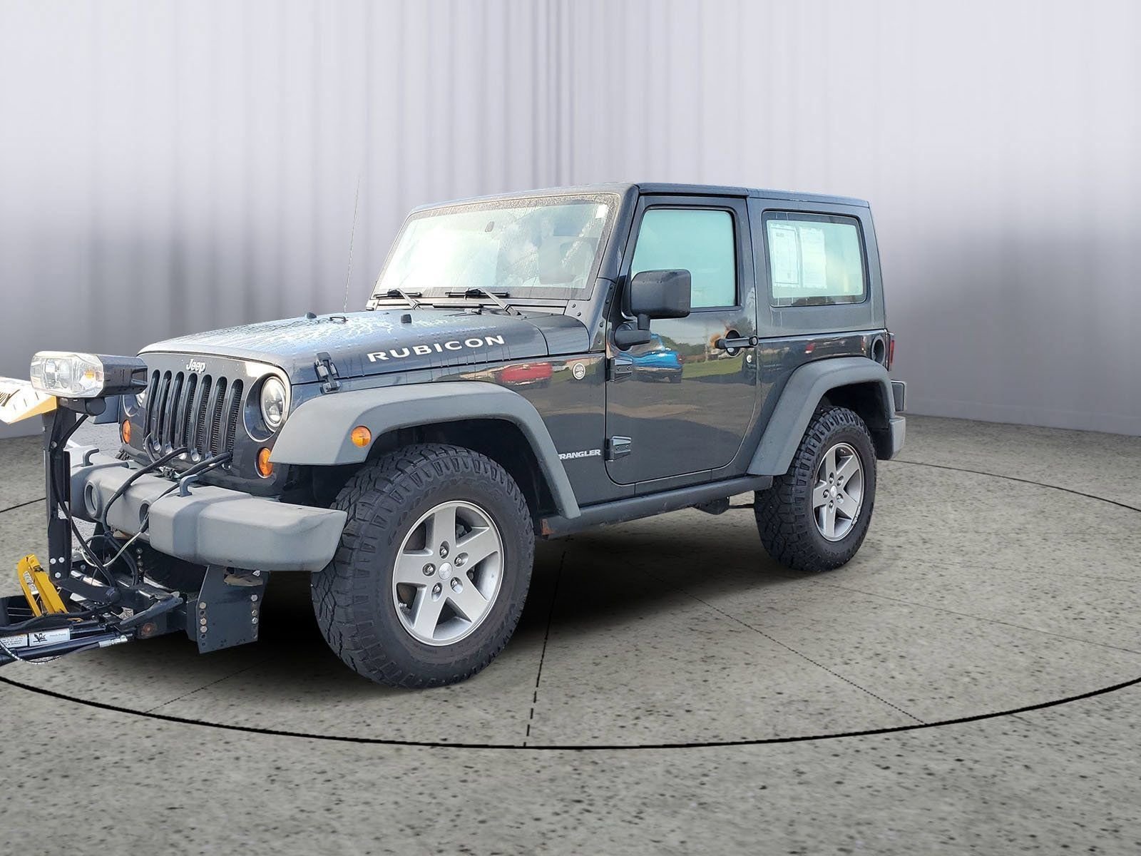 Used 2010 Gray Jeep Rubicon image 2