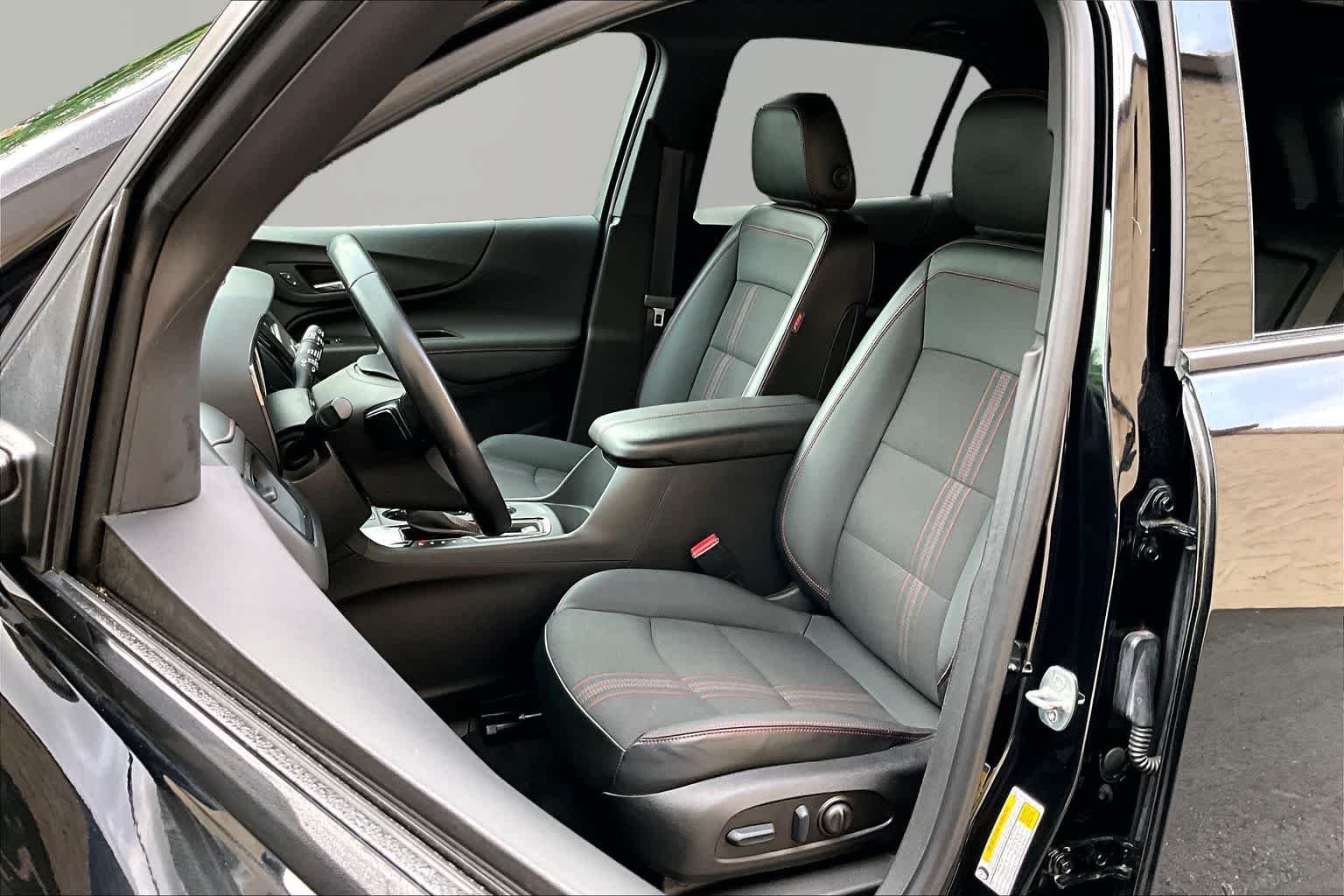 Used 2023 Mosaic Black Metallic Chevrolet RS image 8