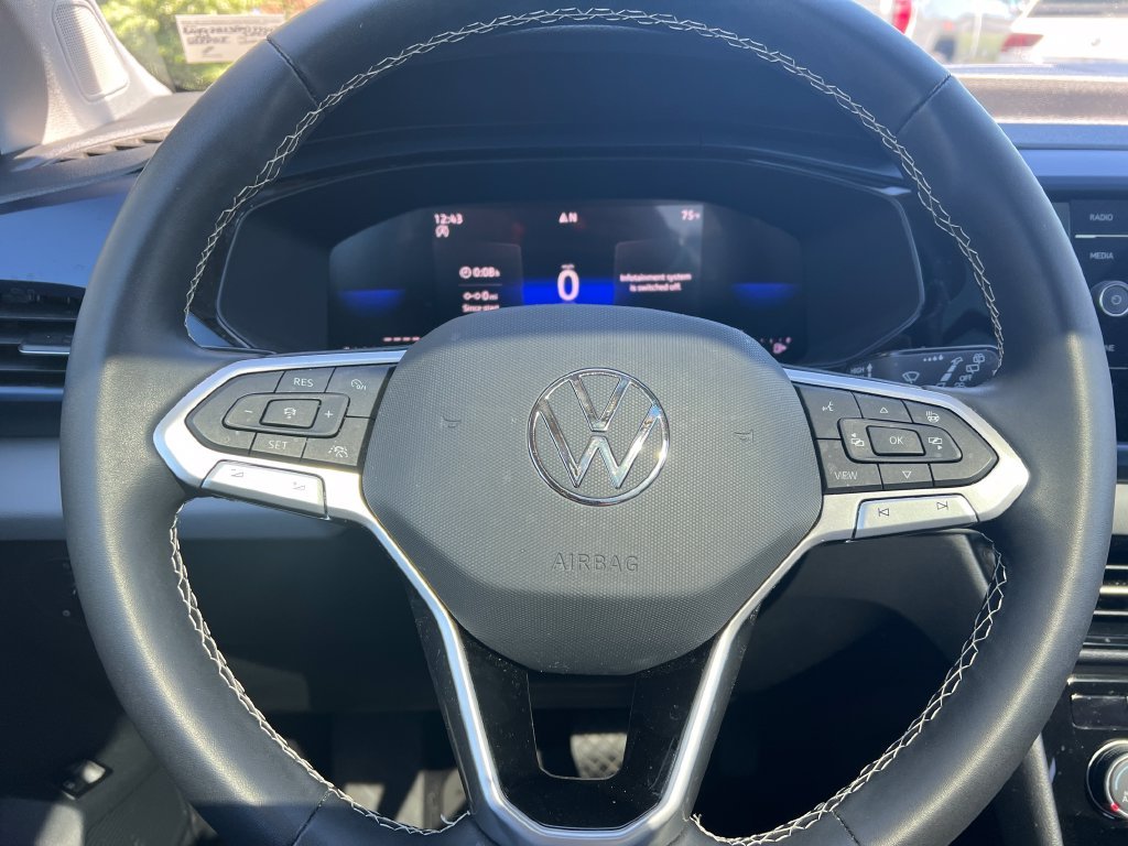 Certified Used 2023 Pure Gray Volkswagen 1.5T SE image 15