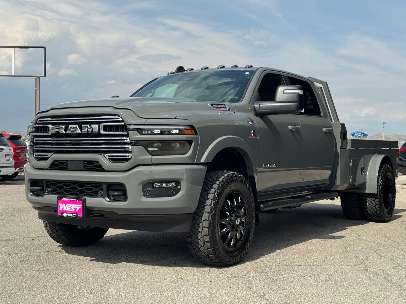 New 2026 Ceramic Gray Clearcoat RAM Laramie image 20