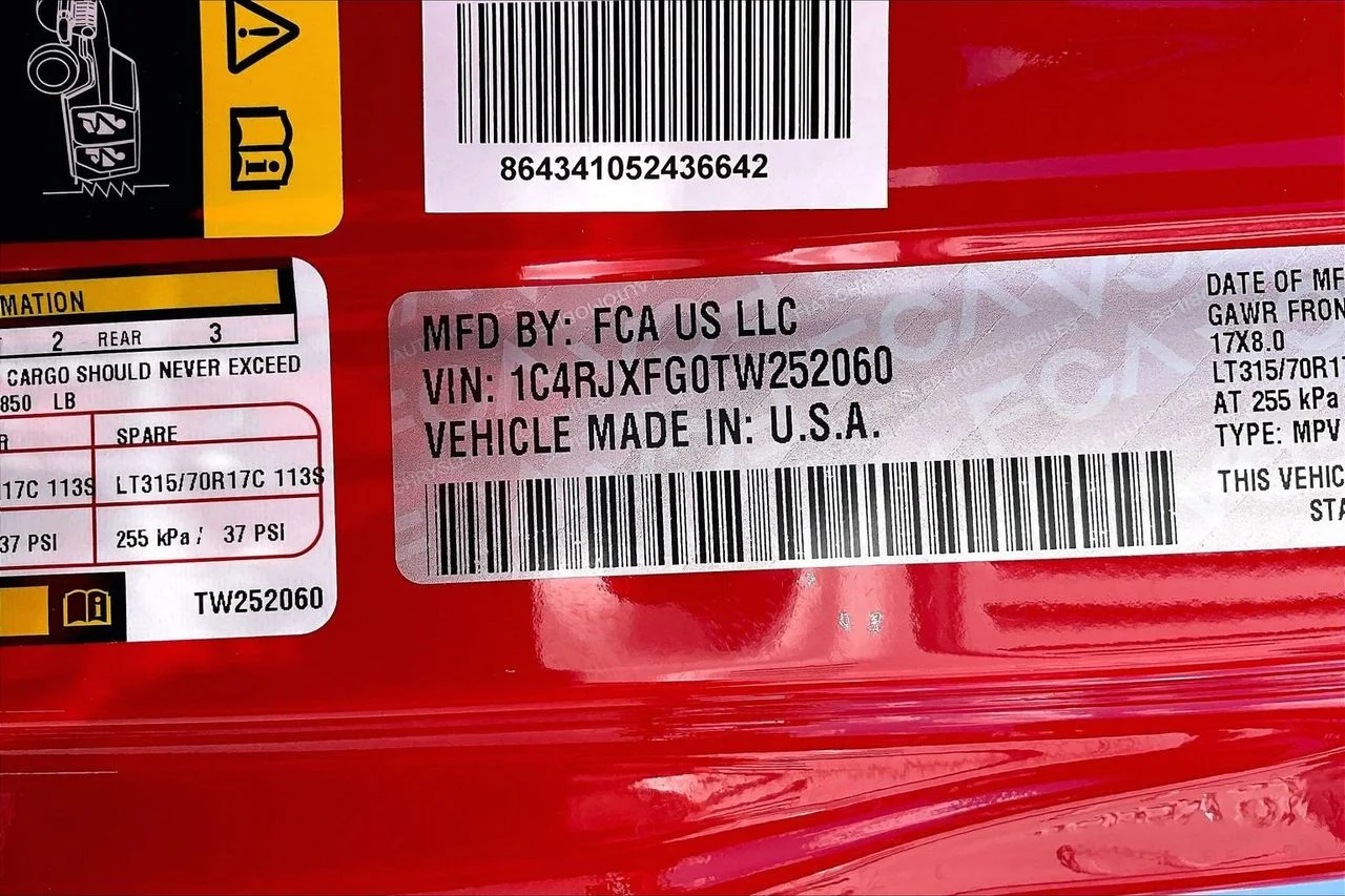 New 2026 Firecracker Red Clear-Coat Exterior Paint Jeep Rubicon X image 32