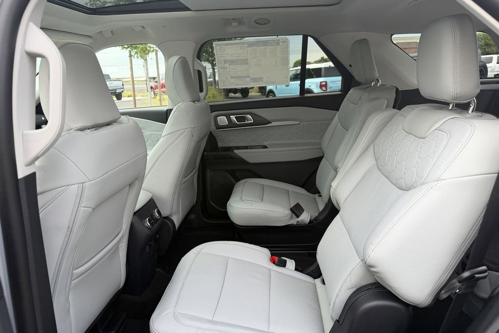 New 2026 Space White Metallic Ford Platinum™ image 24