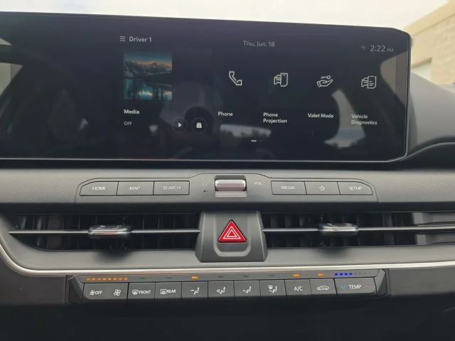New 2026 Snow White Pearl Kia LXS image 10