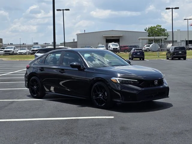 2025 Honda Civic Sport CVT's photo