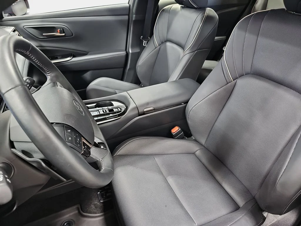 Used 2025 Red Toyota XLE image 17