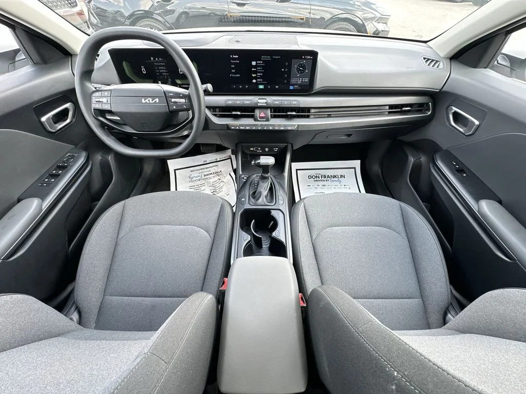 Used 2025 White Kia LX image 20