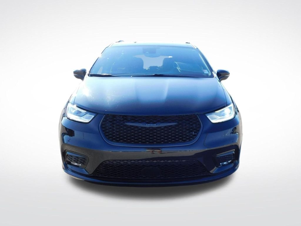 Used 2021 Black Chrysler Touring image 8