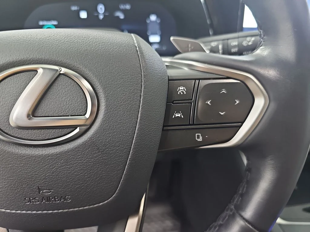 Certified Used 2024 Off-white Lexus 550h+ Luxury image 17