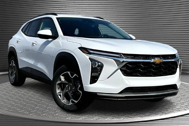 New 2026 Summit White Chevrolet LT image 2