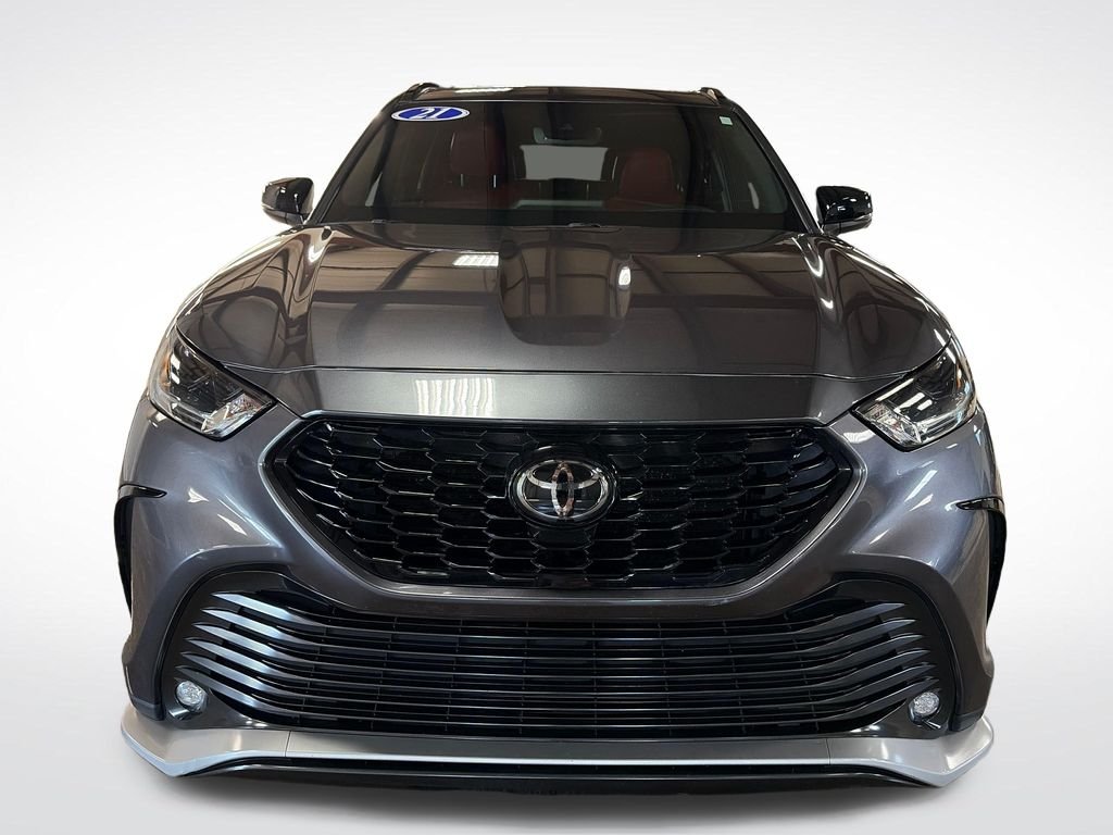 Used 2021 Gray Toyota XSE image 8