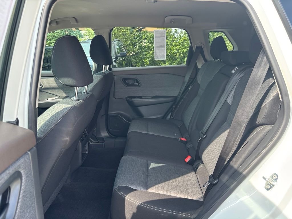 Used 2021 White Nissan S image 13