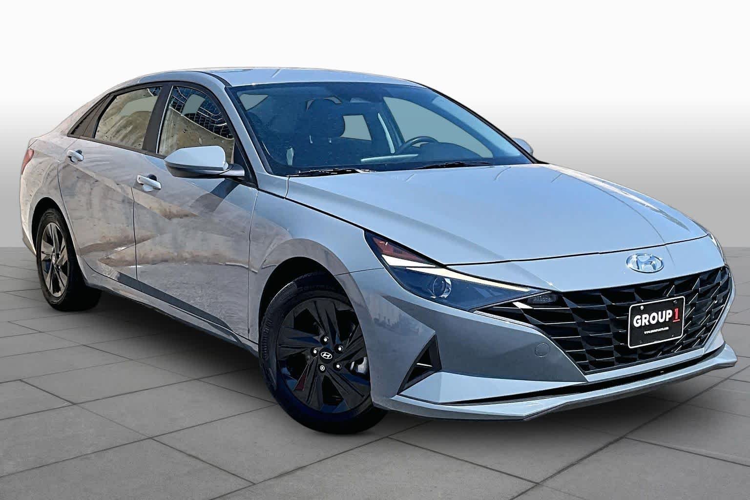 Used 2023 Electric Shadow Hyundai SEL image 3