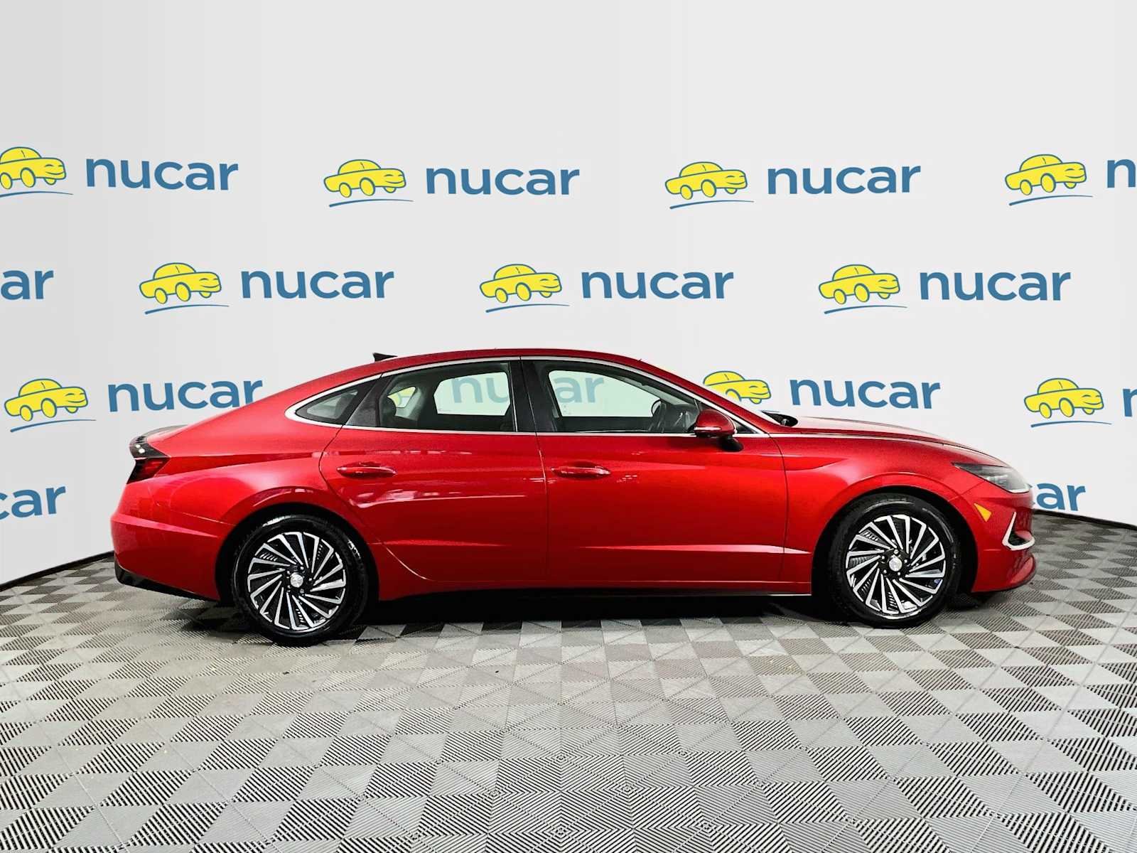 Used 2021 Calypso Red Hyundai Limited image 8