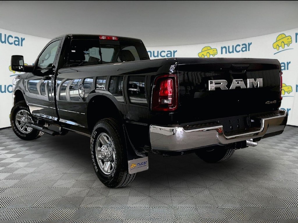 New 2026 Diamond Black Crystal Pearl-Coat Exterior Paint RAM Tradesman image 5