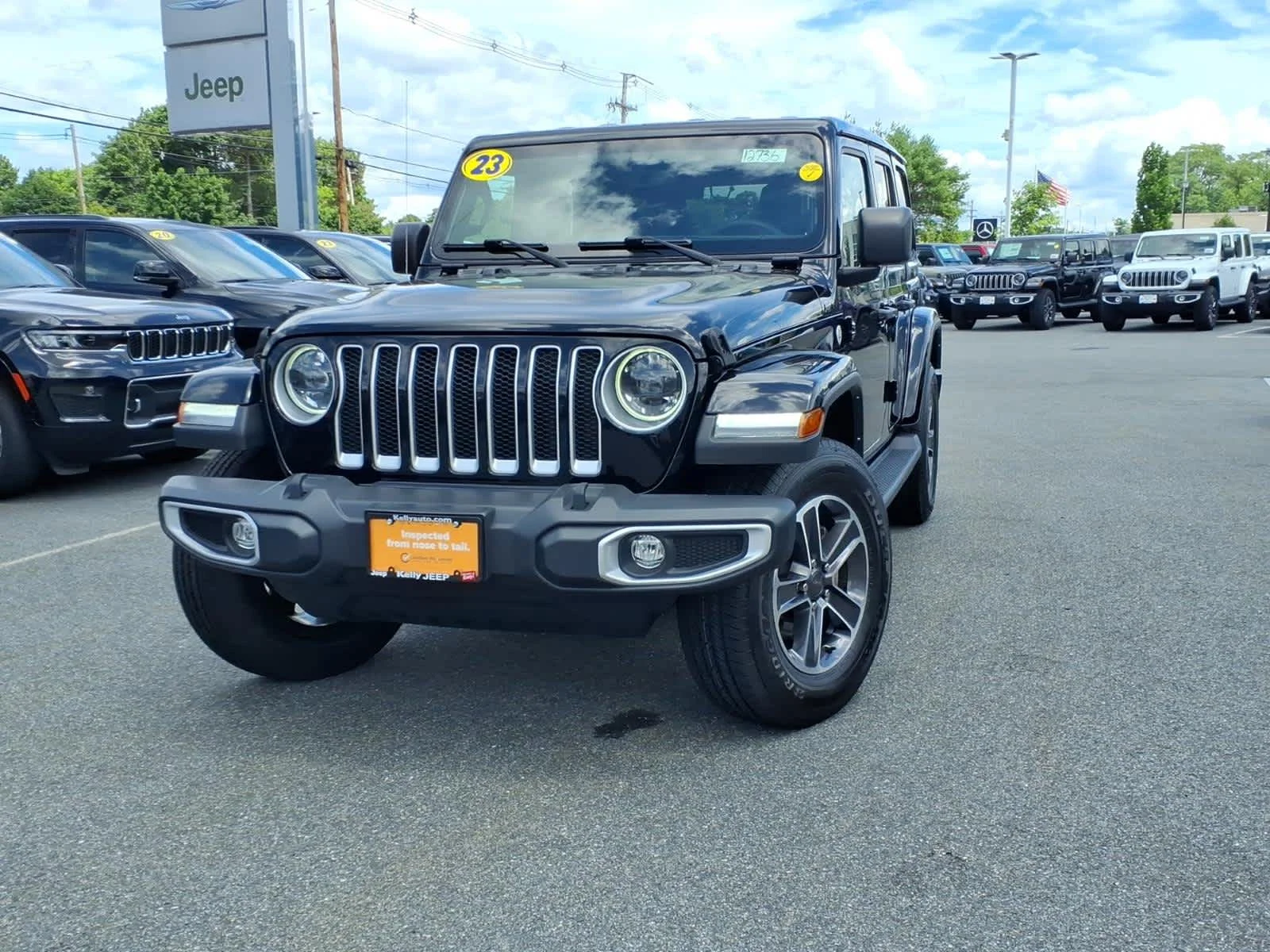 Certified Used 2023 Black Clearcoat Jeep Sahara image 2