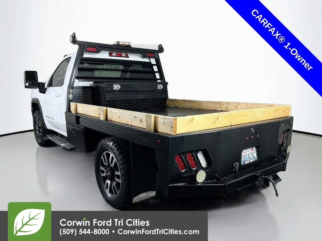 Used 2024 Summit White GMC SLE image 11