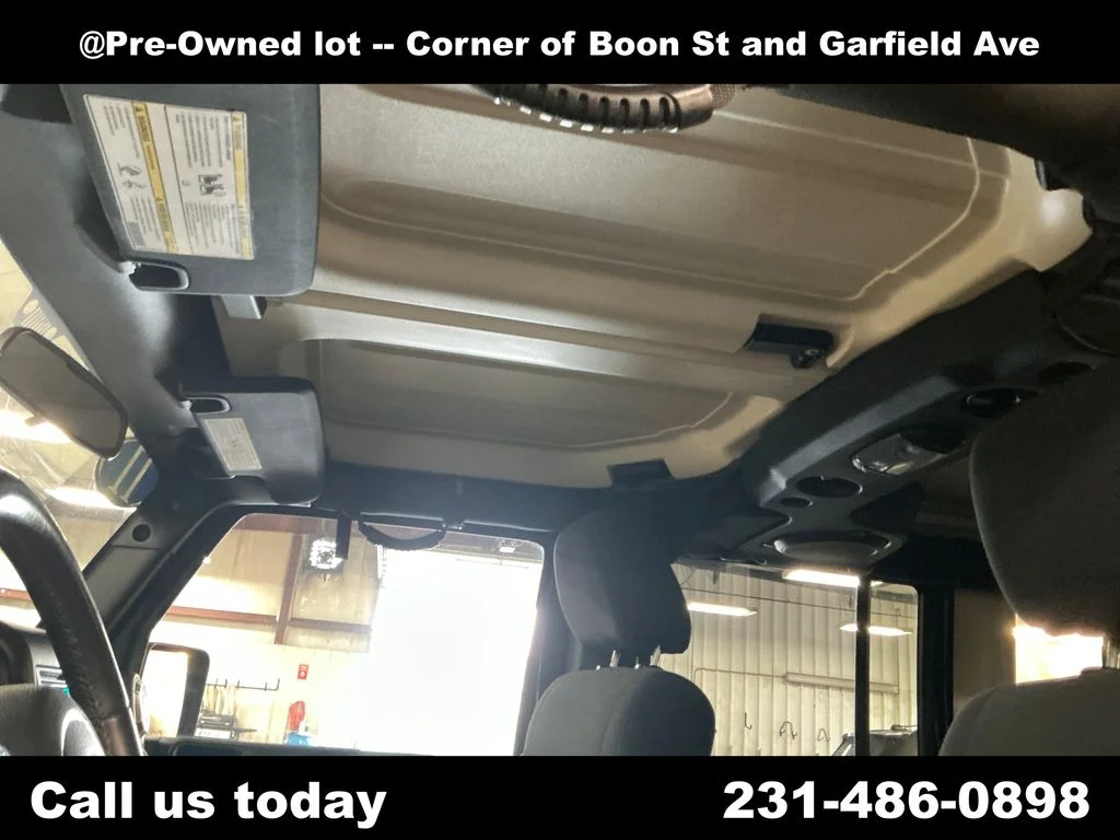 Used 2011 Black Jeep Unlimited Rubicon image 13