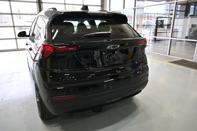 2027 Chevrolet Bolt RS - Photo 7