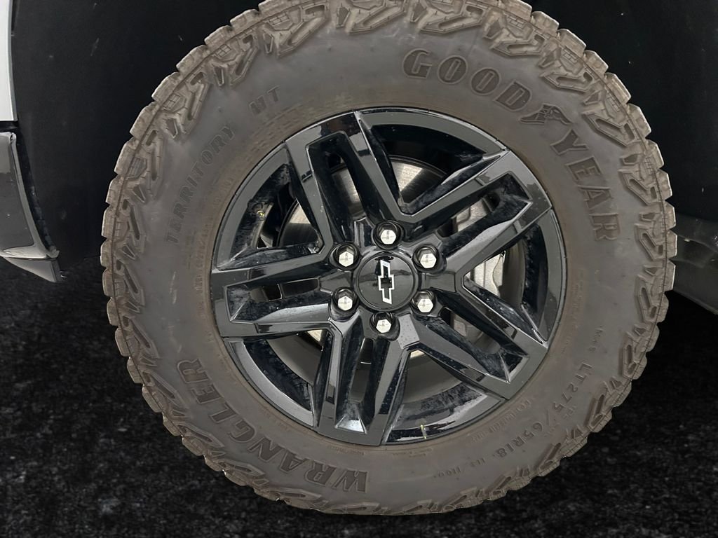 Used 2026 Gray Chevrolet Custom Trail Boss image 27