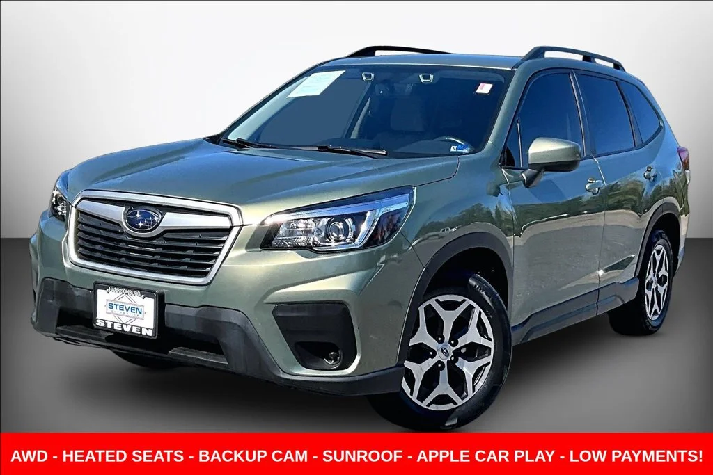 Used 2019 Green Subaru Premium image 3