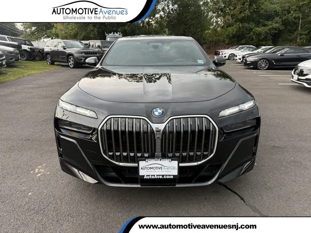 2024 BMW 7 Series 760i xDrive Sedan w/ Executive Package