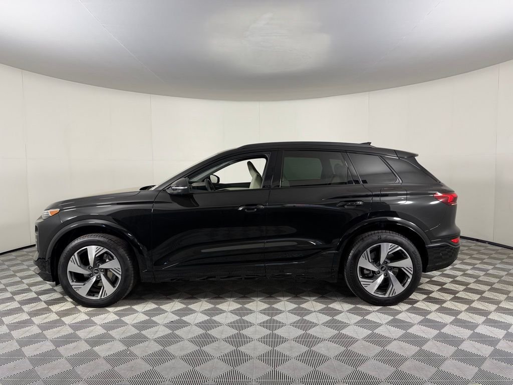 Used 2025 Black Audi Premium Plus quattro image 9