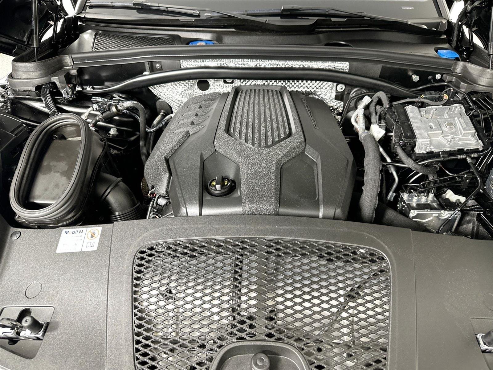 2024 Porsche Macan Base - Photo 38
