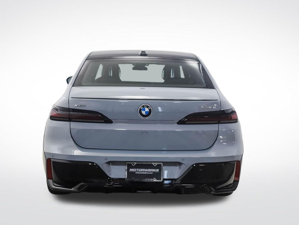 Used 2026 Gray Metallic BMW 740i xDrive image 4