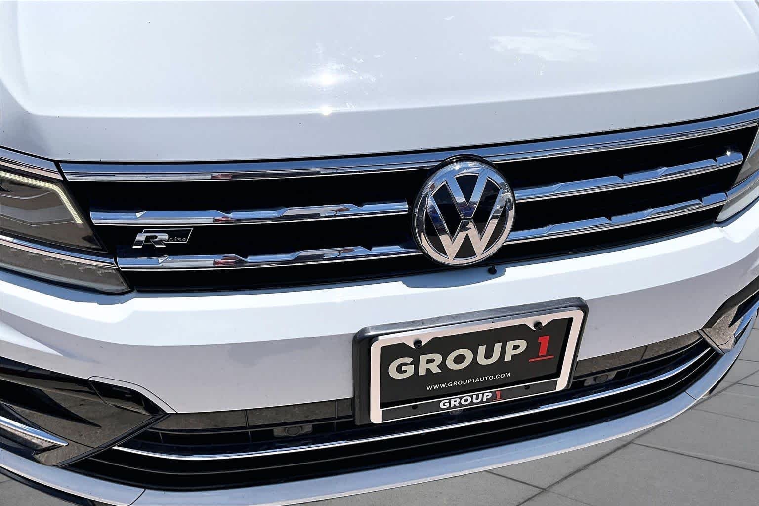 Used 2021 Pure White Volkswagen SEL Premium R-Line image 30