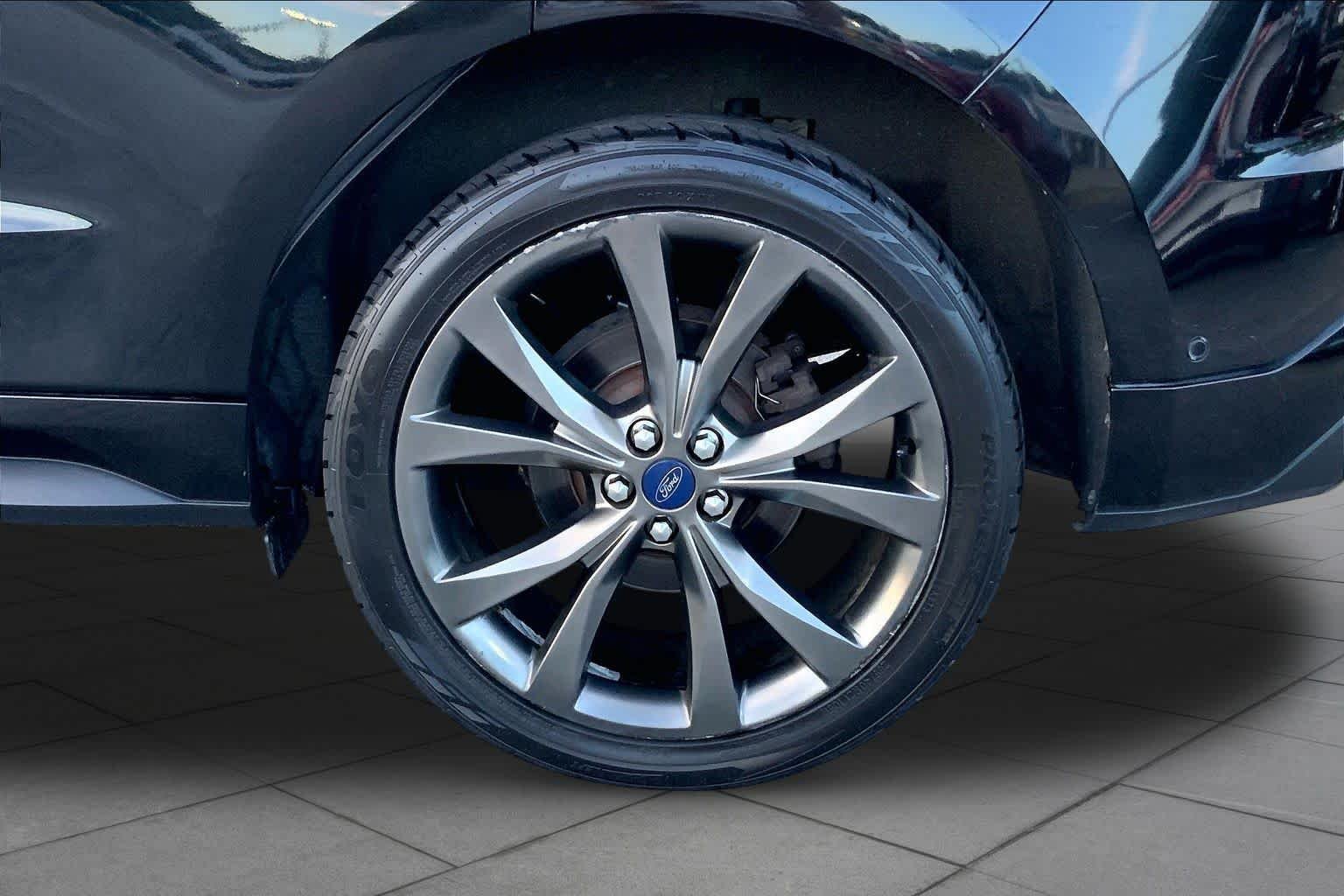 Used 2017 Shadow Black Ford Sport image 9