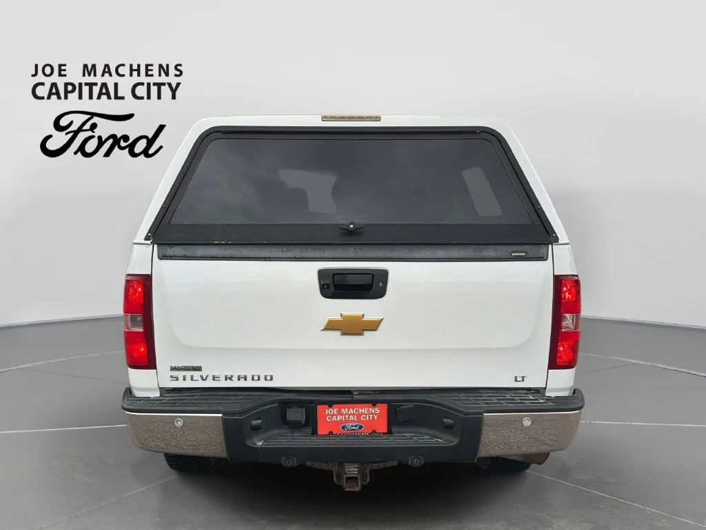 Used 2013 White Chevrolet LT image 7