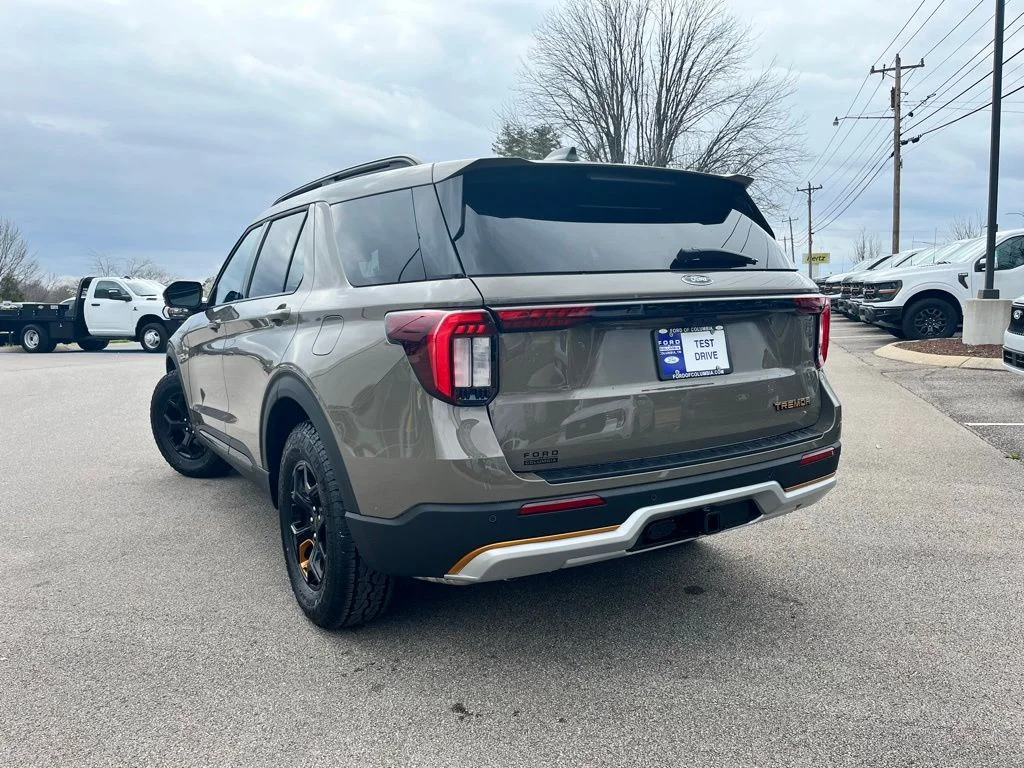 New 2026 Gray Ford Tremor image 4