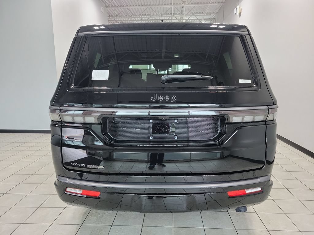 New 2026 High Gloss Black Exterior Paint Jeep Upland image 6
