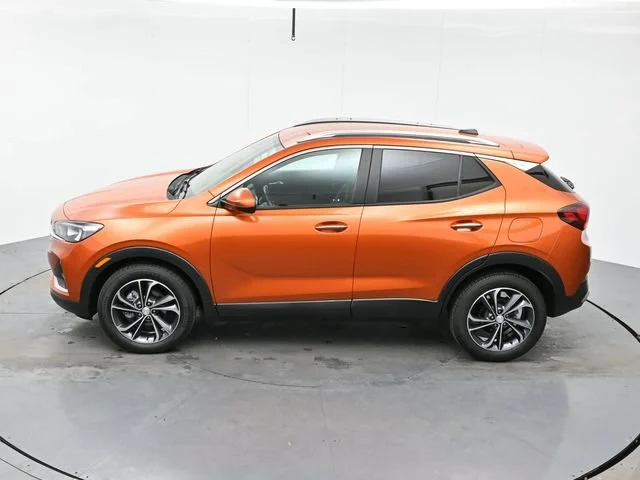 Used 2023 SUNSET GLOW METALLIC Buick Select image 36