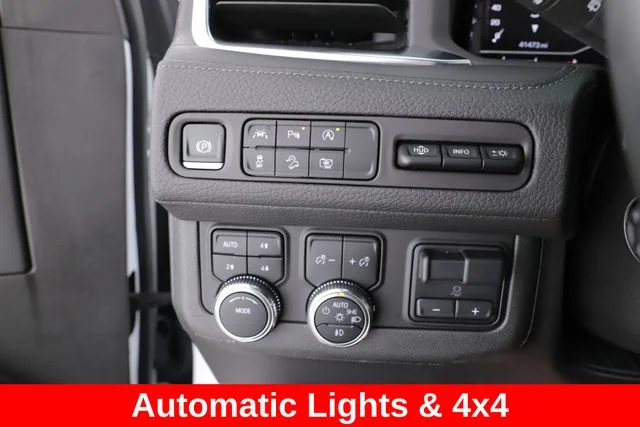 Used 2023 White GMC Denali image 22