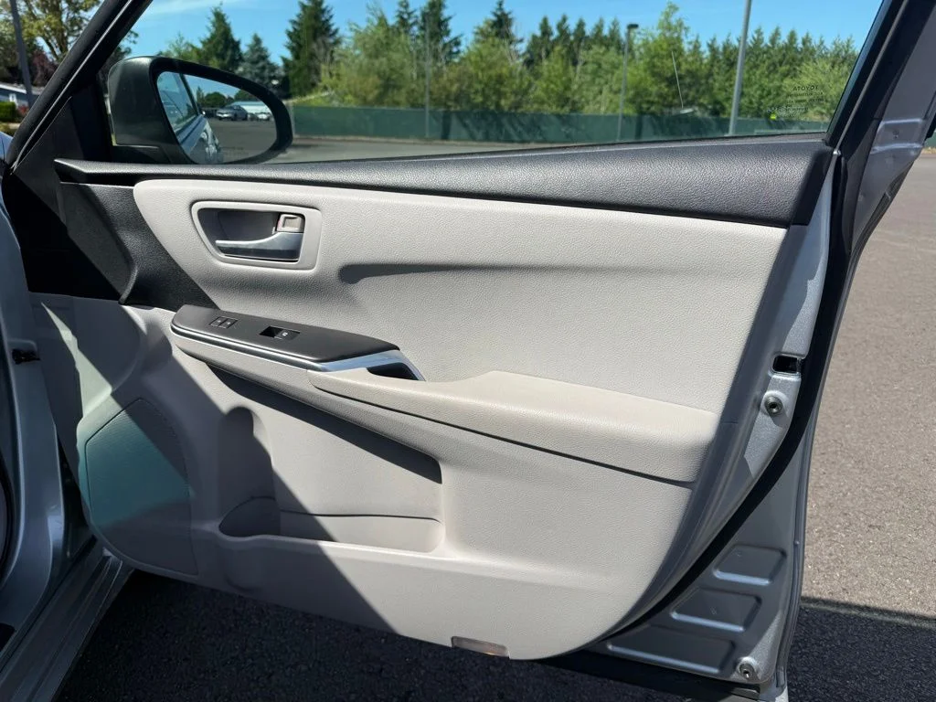 Used 2015 Celestial Silver Metallic Toyota LE image 23