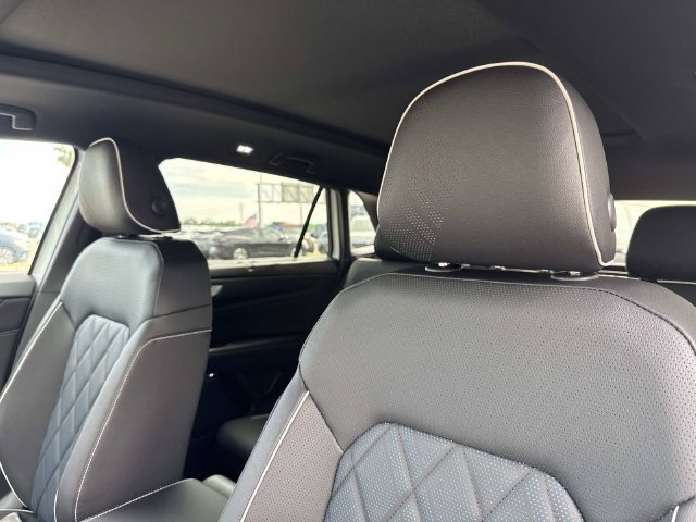2026 Volkswagen Atlas Cross Sport SEL Premium R-LINE - Photo 23