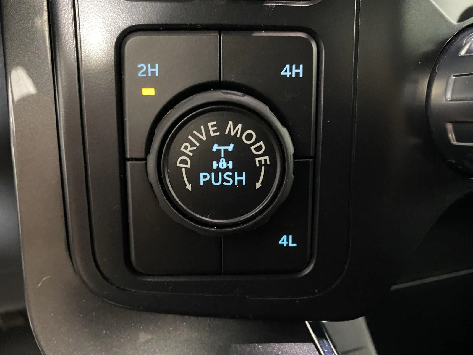 Used 2022 Carbonized Gray Ford XLT image 15