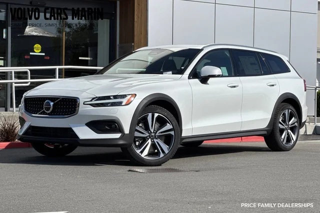 2026 Volvo V60 Cross Country B5 Plus